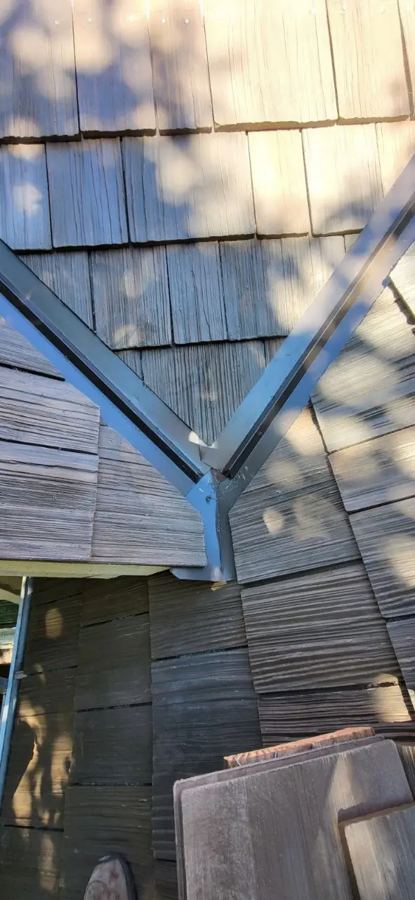 Presidential shingle roof in the Seattle area