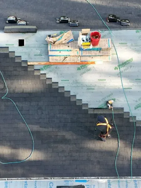 Shingle installation during cold-weather conditions in Washington
