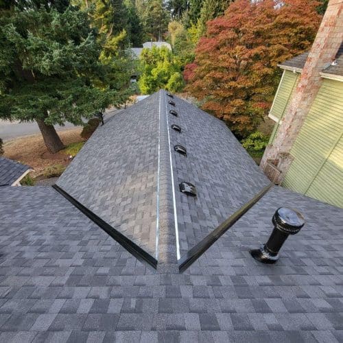 Construction Elite roofing crew