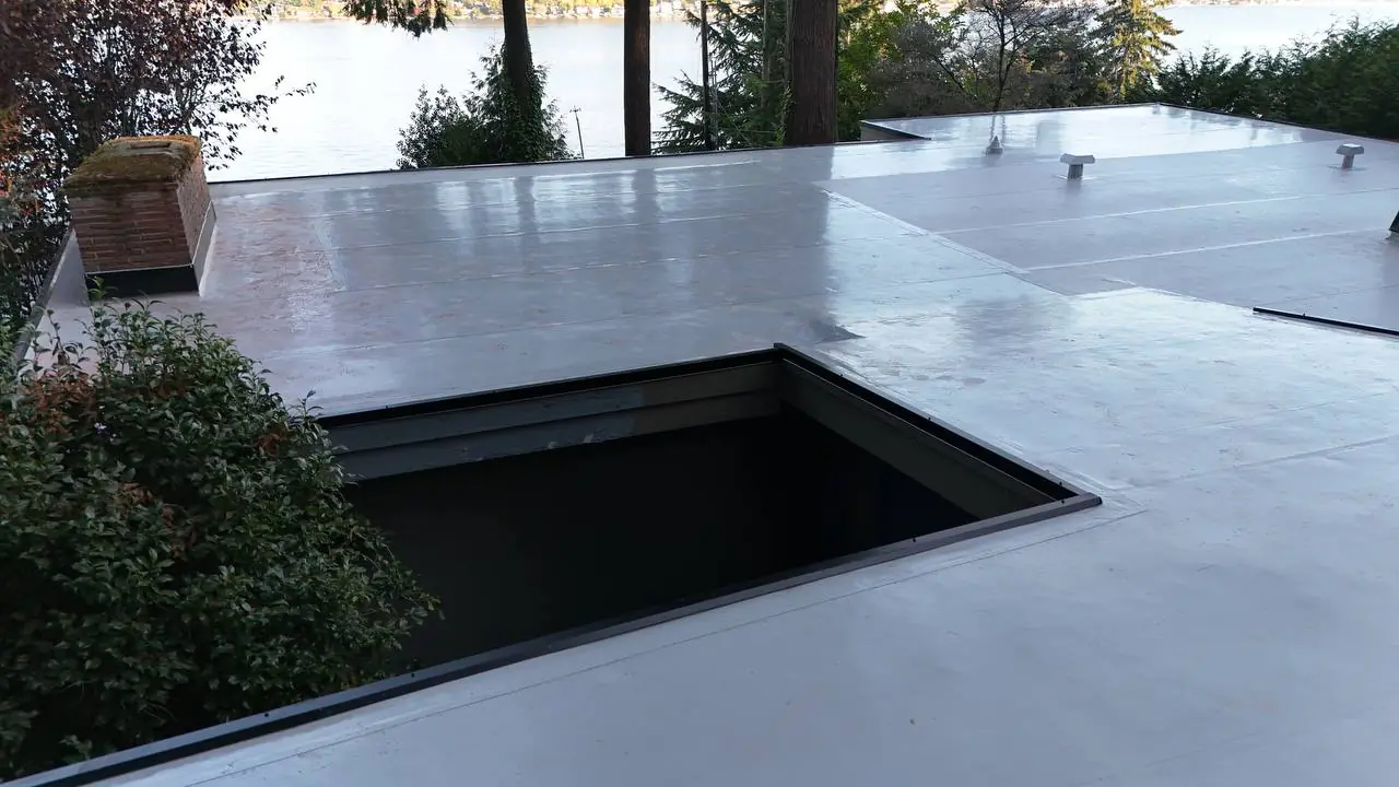 TPO project gallery 2 — membrane work for Everett property owners