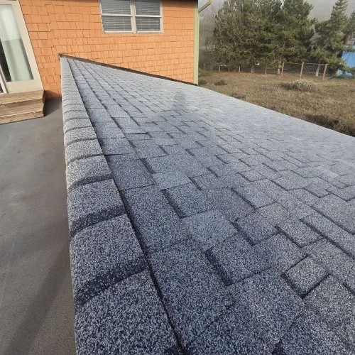 Architectural shingle roof on a home in Bothell